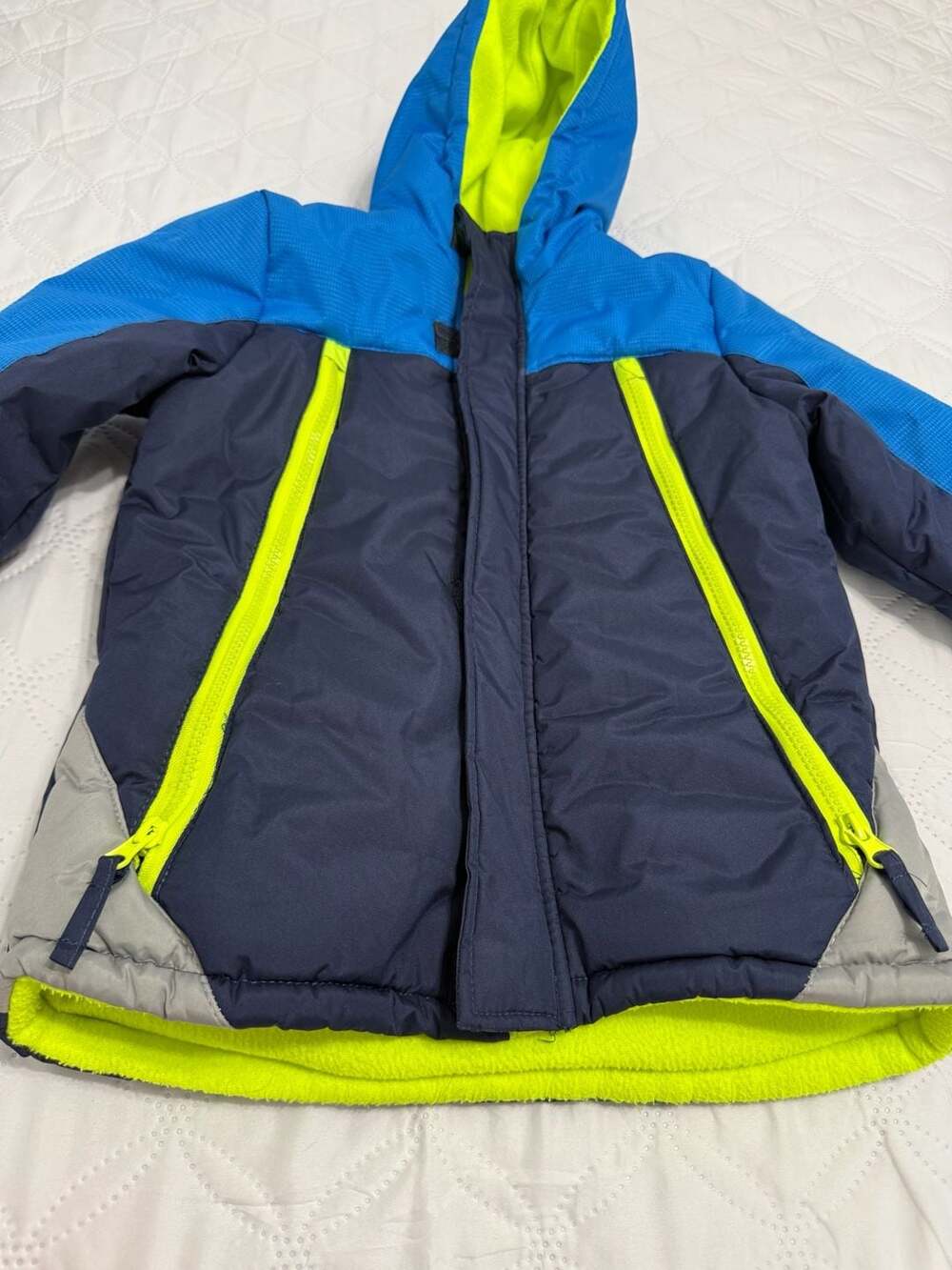 Wippette Kids Blue and Navy Hooded Winter Puffer Jacket Size 4T